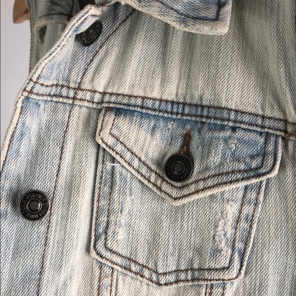 Distressed light denim vest - Picture 2 of 7